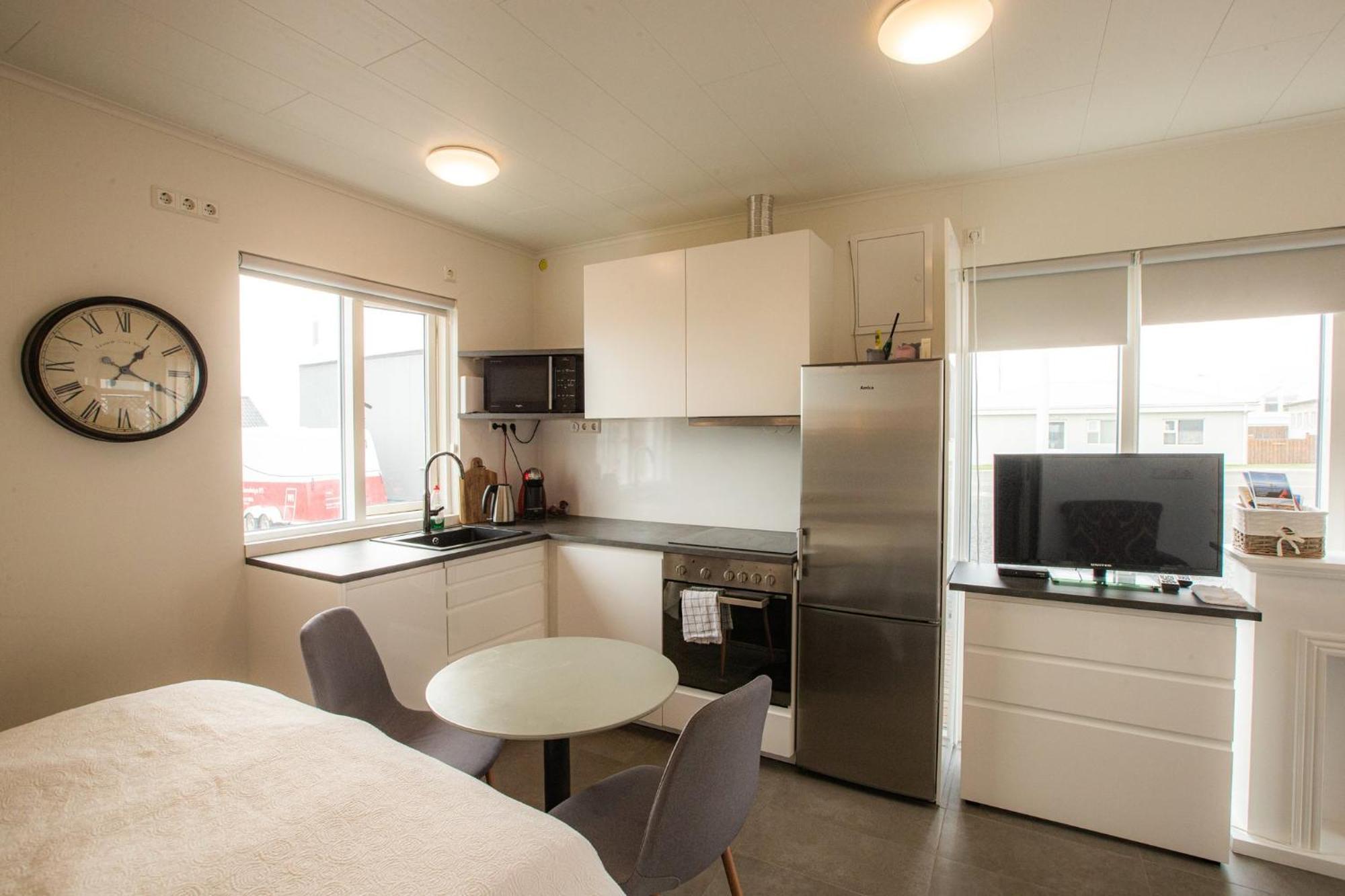 Cave Apartment Þórshöfn Eksteriør bilde
